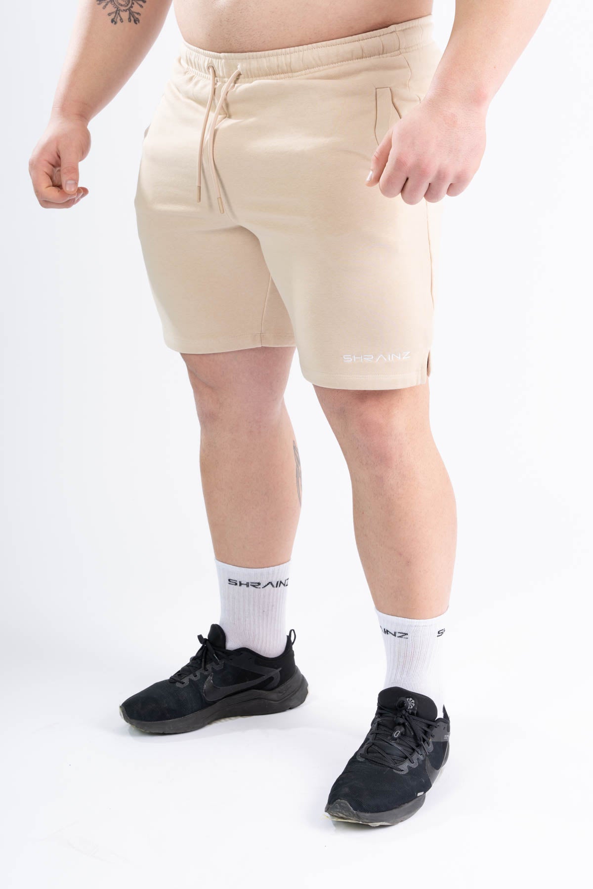 ESSENTIAL FLEX SHORT