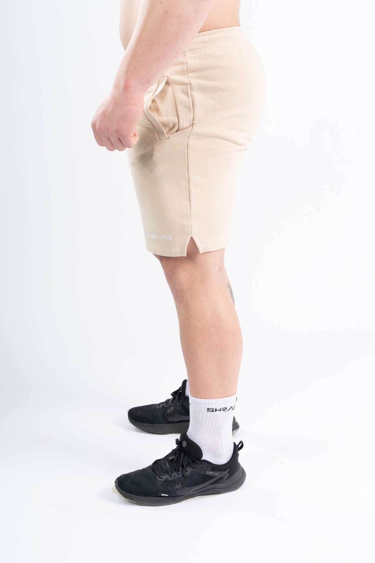 ESSENTIAL FLEX SHORT