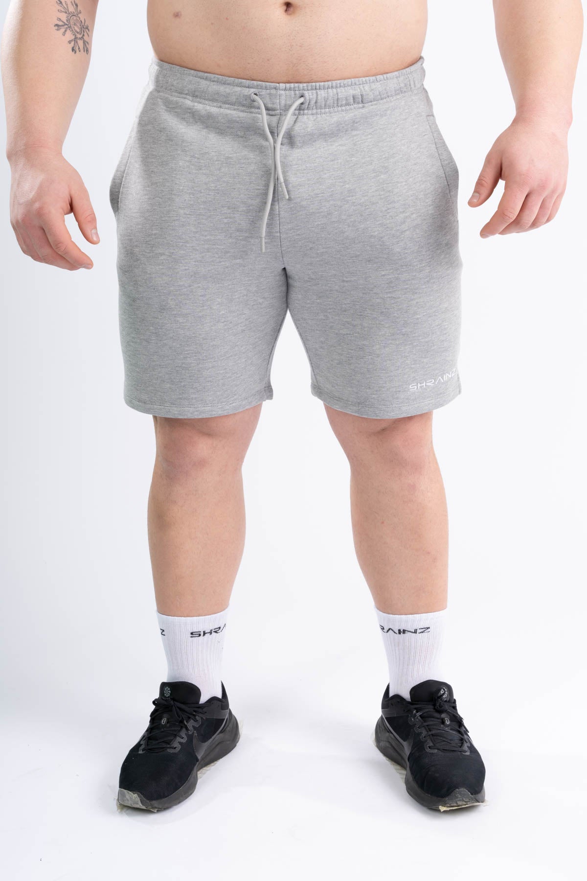 ESSENTIAL FLEX SHORT