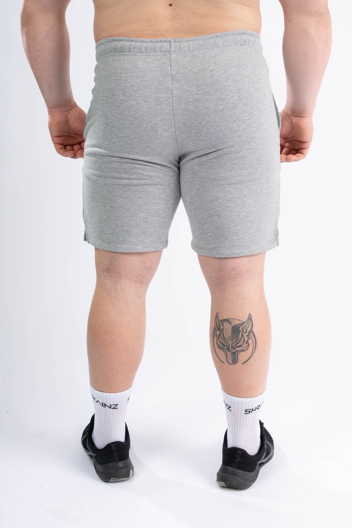 ESSENTIAL FLEX SHORT