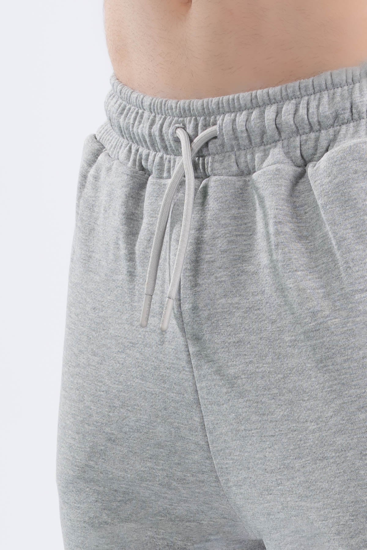 ESSENTIAL FLEX JOGGER